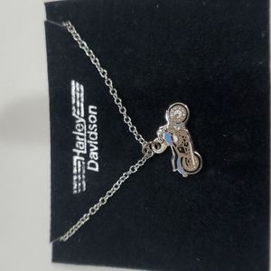 Harley Davidson necklace silver colored 20 inch chain NWT